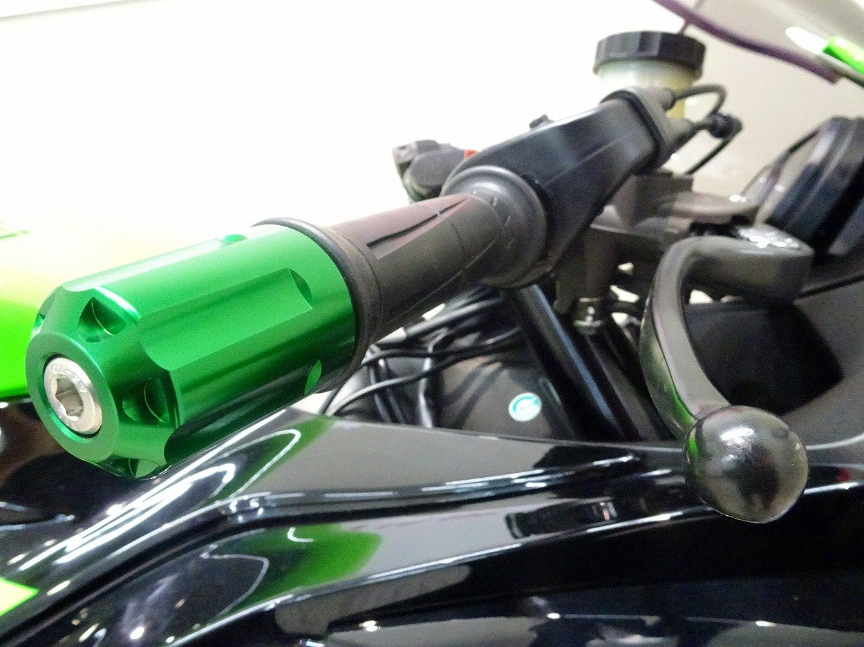 Ninja ZX-6R KRT Edition 2019年モデル/AKRAPOVICカーボンサイレンサー