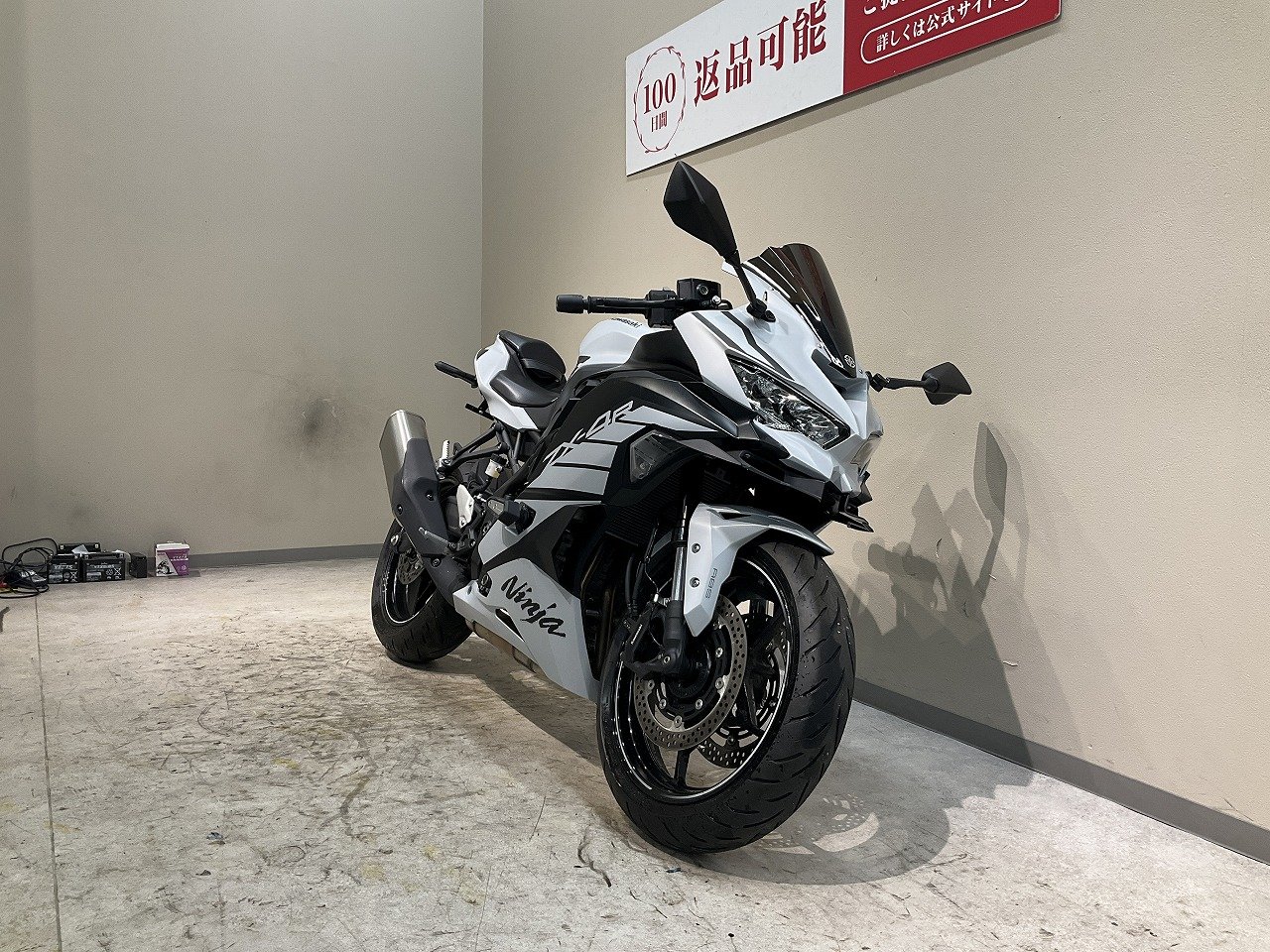 ファイター Isuzu D-MAX II (TFR, TFS) Drive shaft - front 8983929650