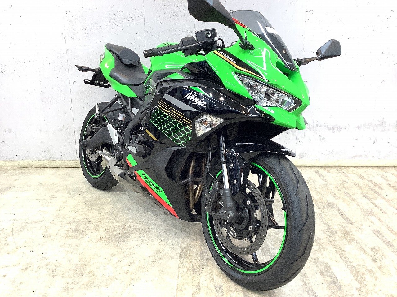 ニンジャZX－25R SE KRT Edition 2021年モデル