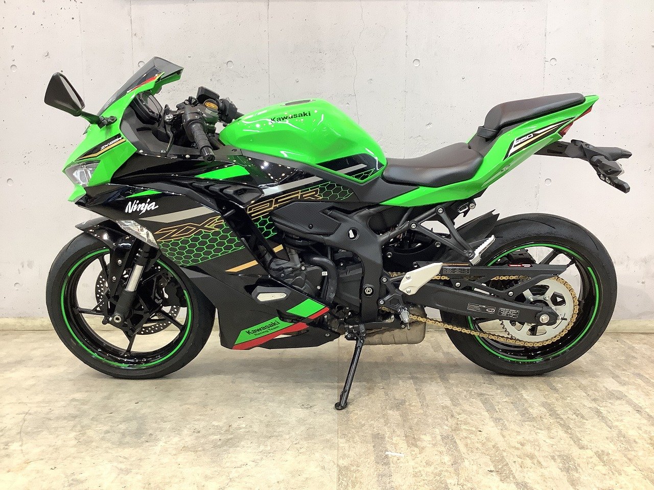 イナ 2本セット 高い人気を誇る「Ninja ZX-25R」が完全新金型でアオシマ「SKYNET