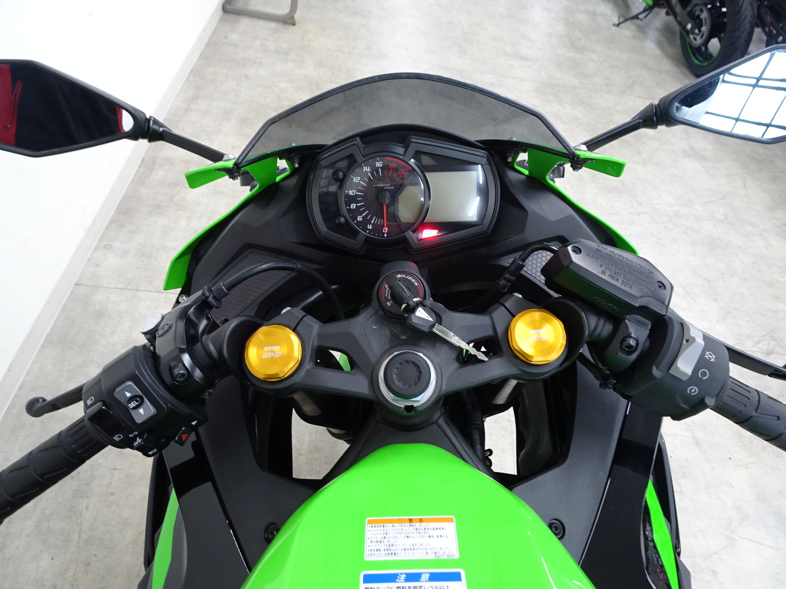 Ninja ZX-25R SE 2022年モデル トリックスター製IKAZUCHI