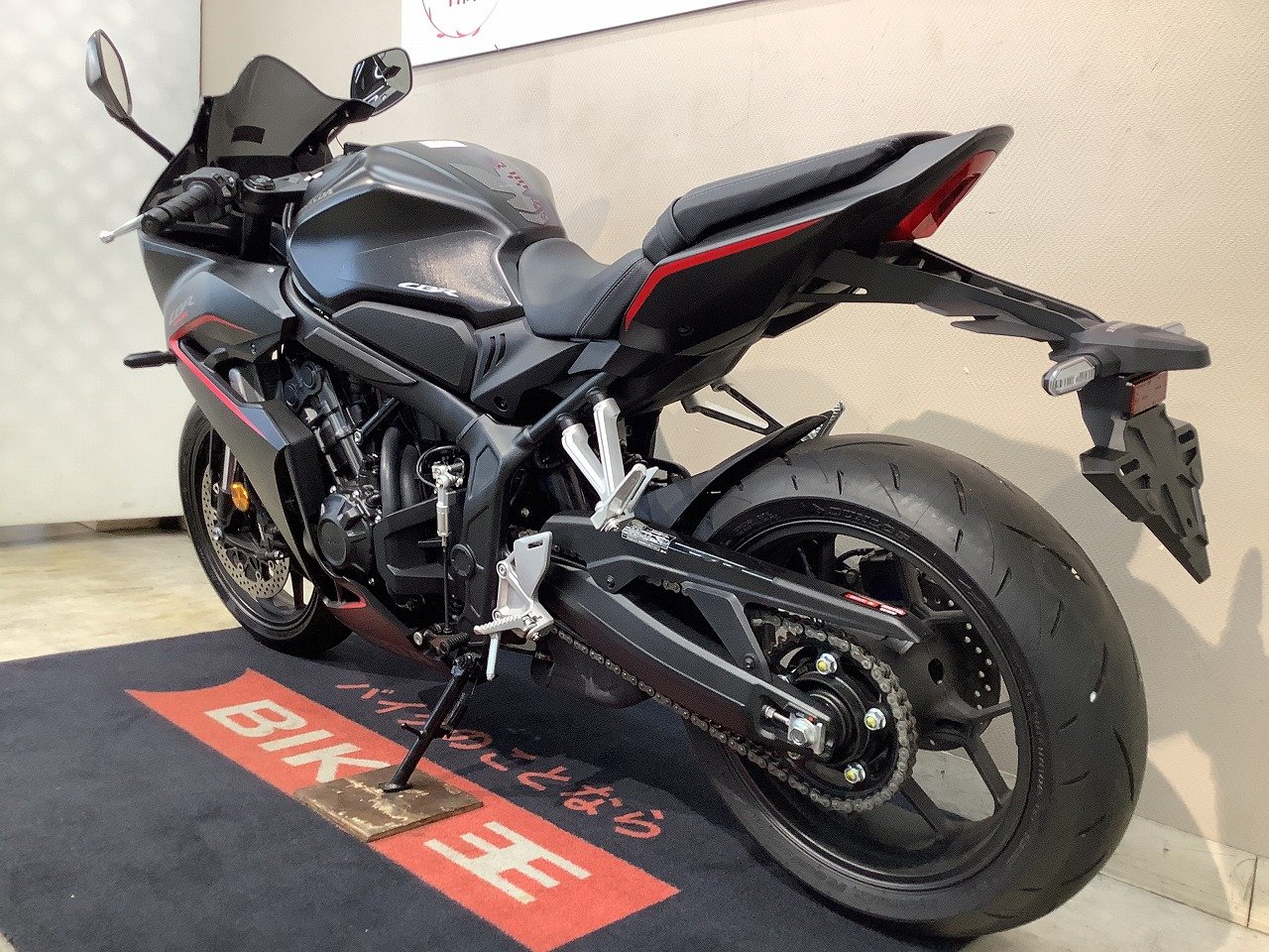 22712826.jpg?resize=600,450,ffffff