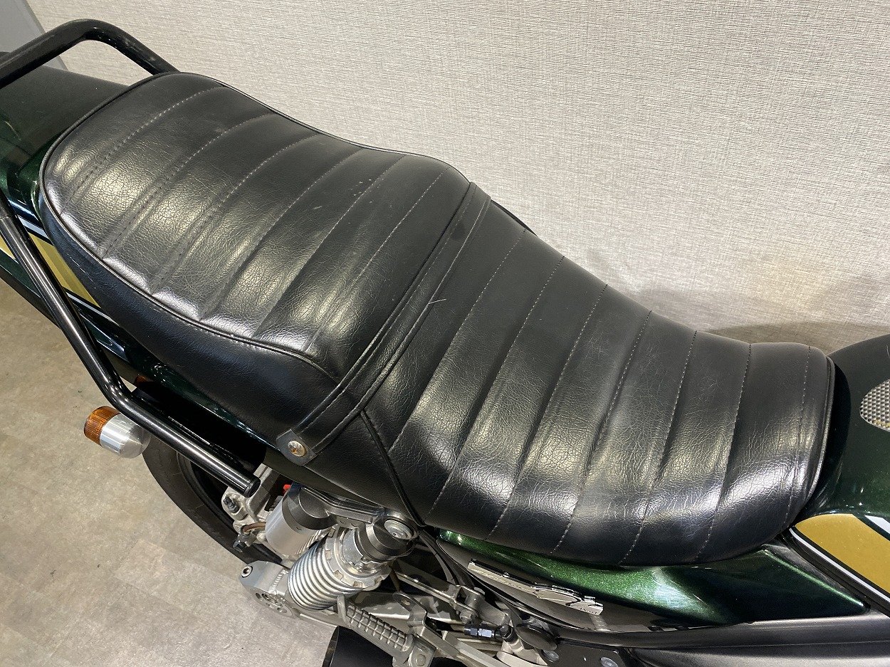 ZEPHYR400χ ZR400C型2007年モデル BEET