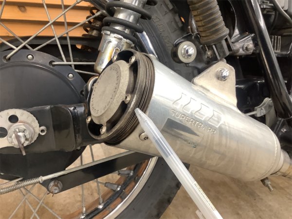 250TR キャブ車 スーパートラップマフラー装備 | バイク