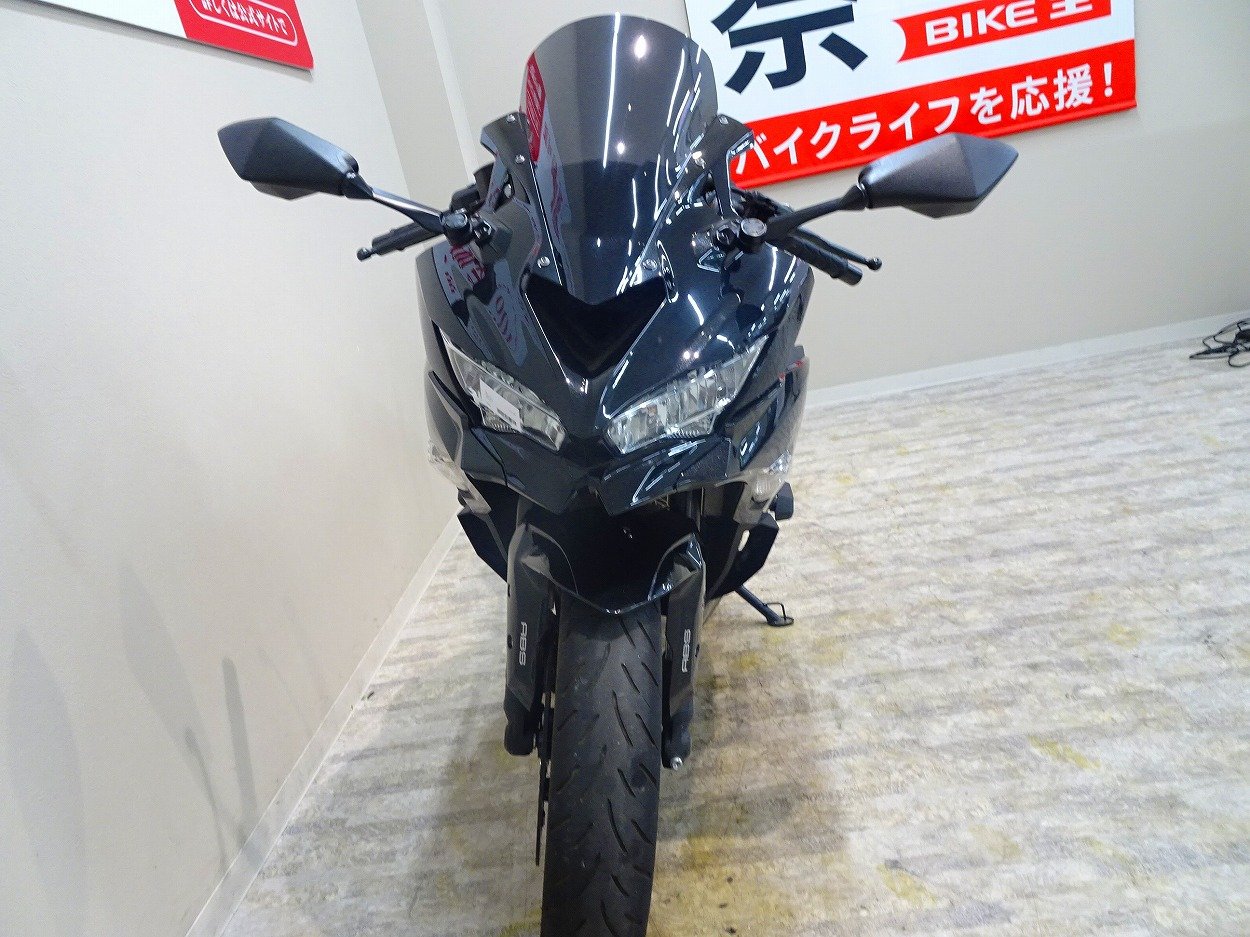Ninja ZX-25R 2022年モデル/エンジンスライダー | バイク買うなら