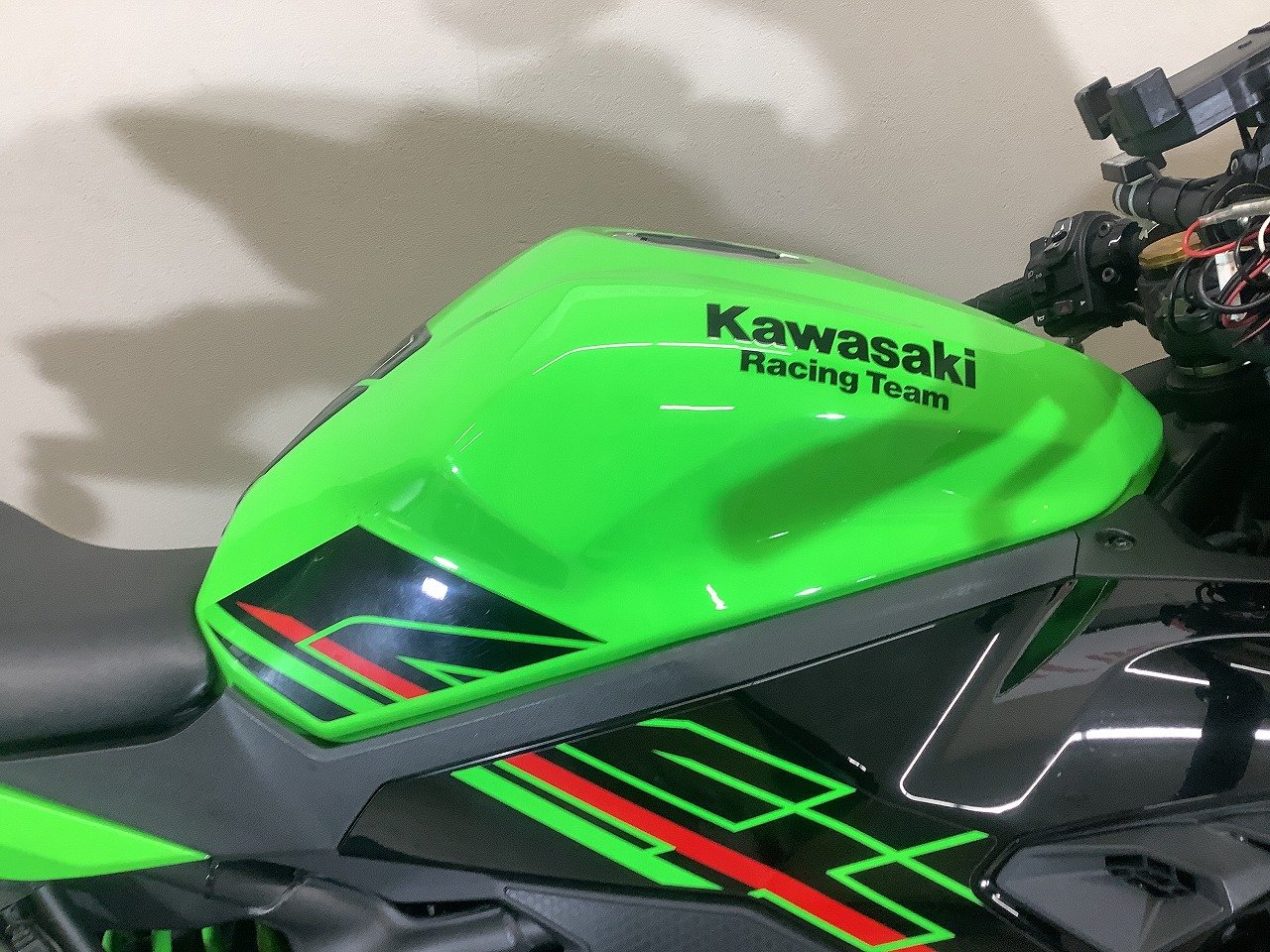 【すー】24株+4株 カワサキ Ninja ZX－4R SE 2024年モデル WR's