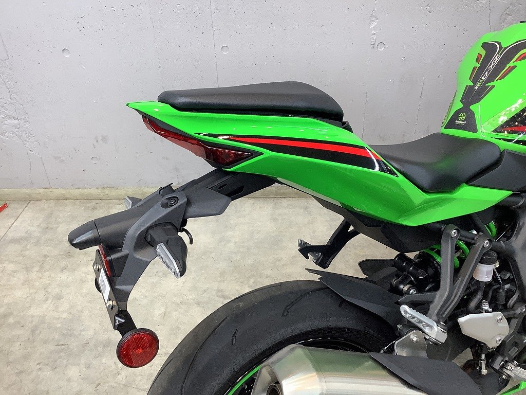 NINJA ZX－4RR GBレーシング製エンジンカバー