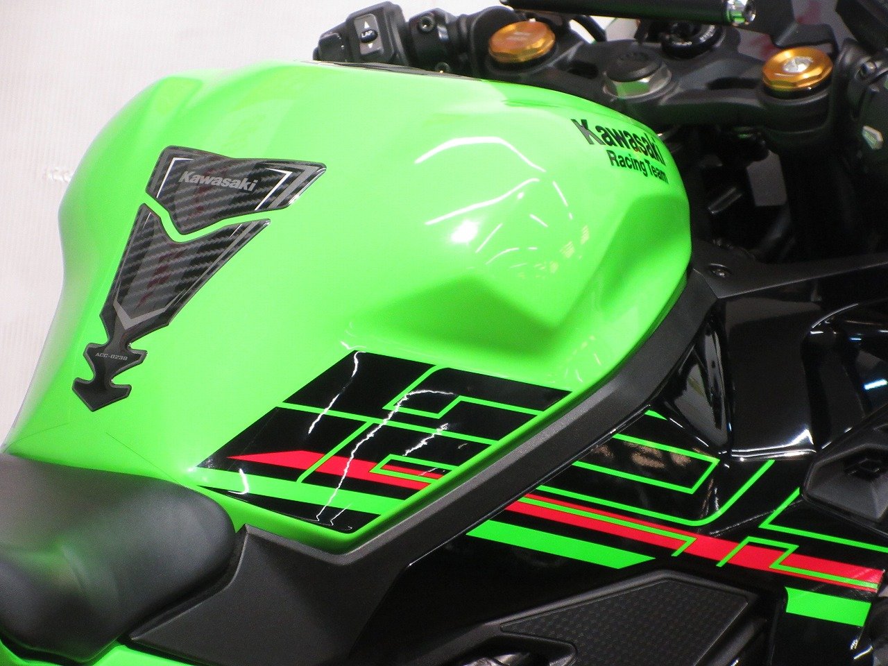 ○Ninja ZX-25R SE／ABS／マルチバー／ZX250H型／エンジンガード標準