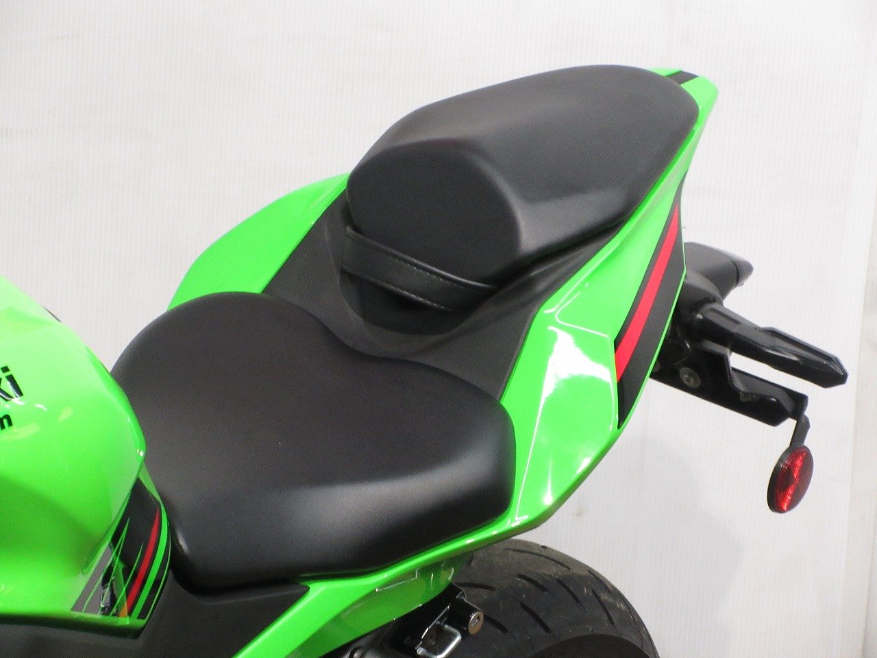 ○Ninja ZX-25R SE／ABS／マルチバー／ZX250H型／エンジンガード標準