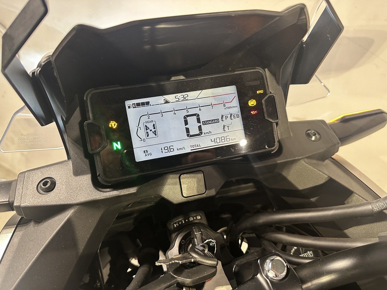 22824702.jpg?resize=600,450,ffffff