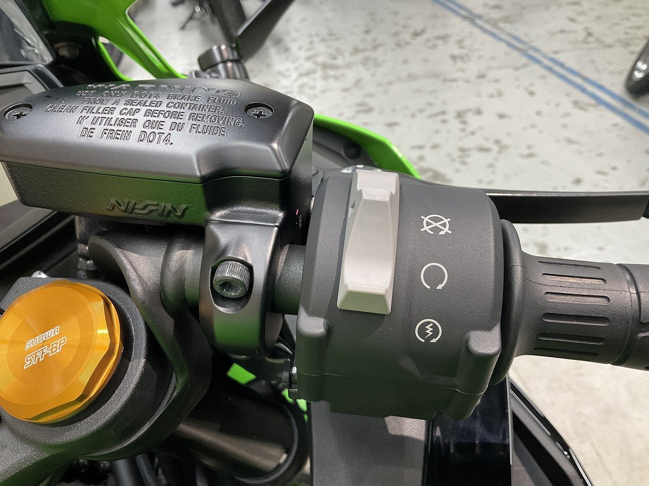 ガーナのオブレンテ　貴重！ HEPTA FORCE サイクロン 2本出し EXPORT SPEC 政府認証 スリップ