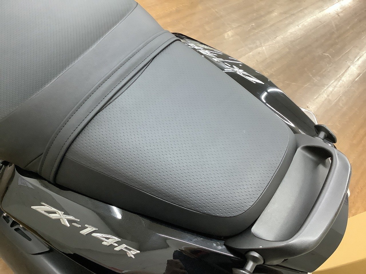 ニンジャZX-14RHigh Grade 2018年モデル エンジンスライダー