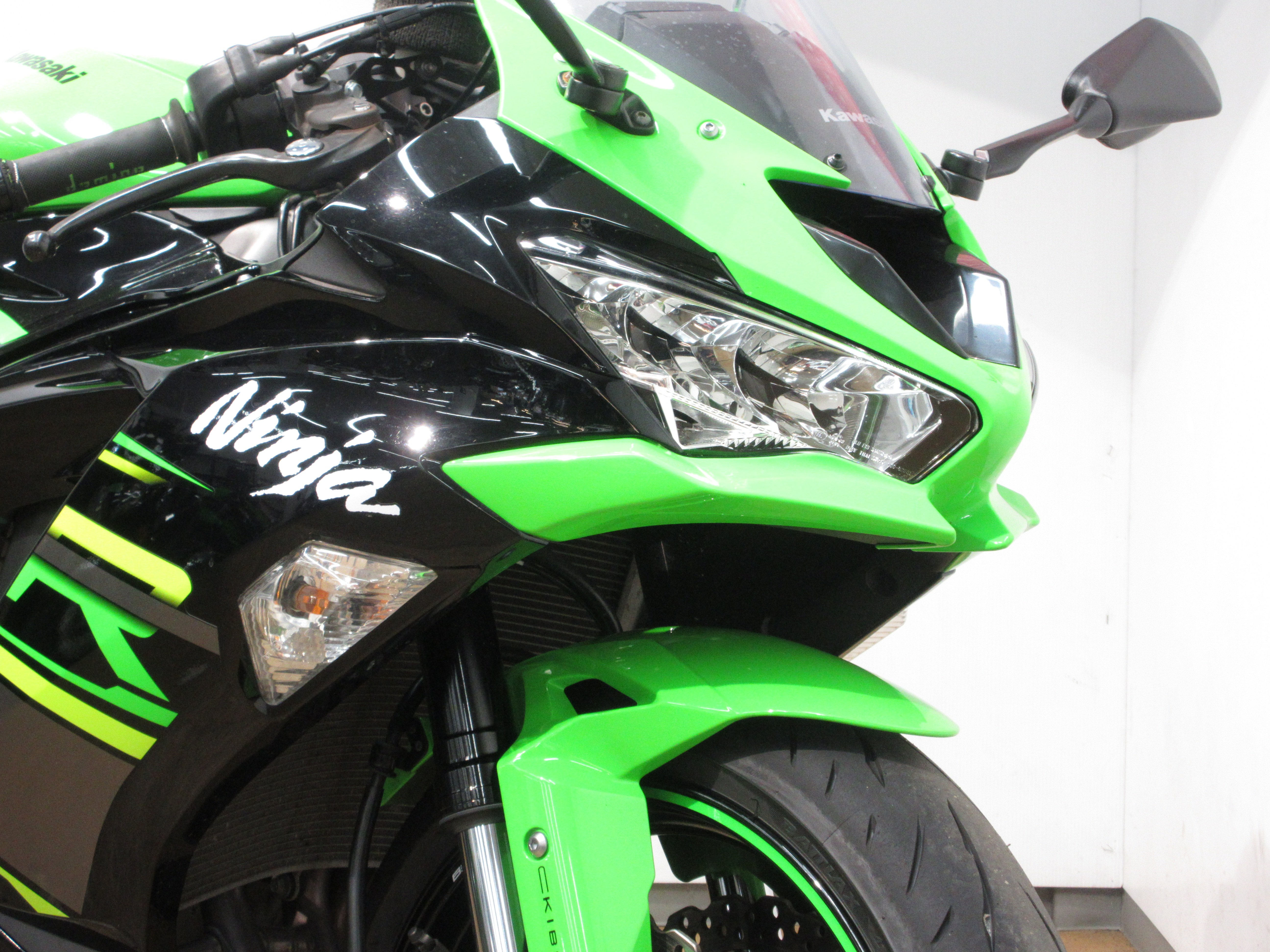 ちえ Ninja ZX-6R（ニンジャ）／ABS＆ETC純正／ベイビーフェイス製バック