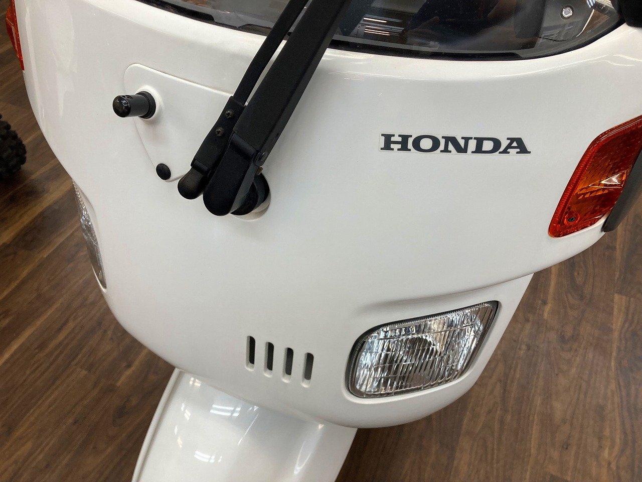 23107408.jpg?resize=600,450,ffffff