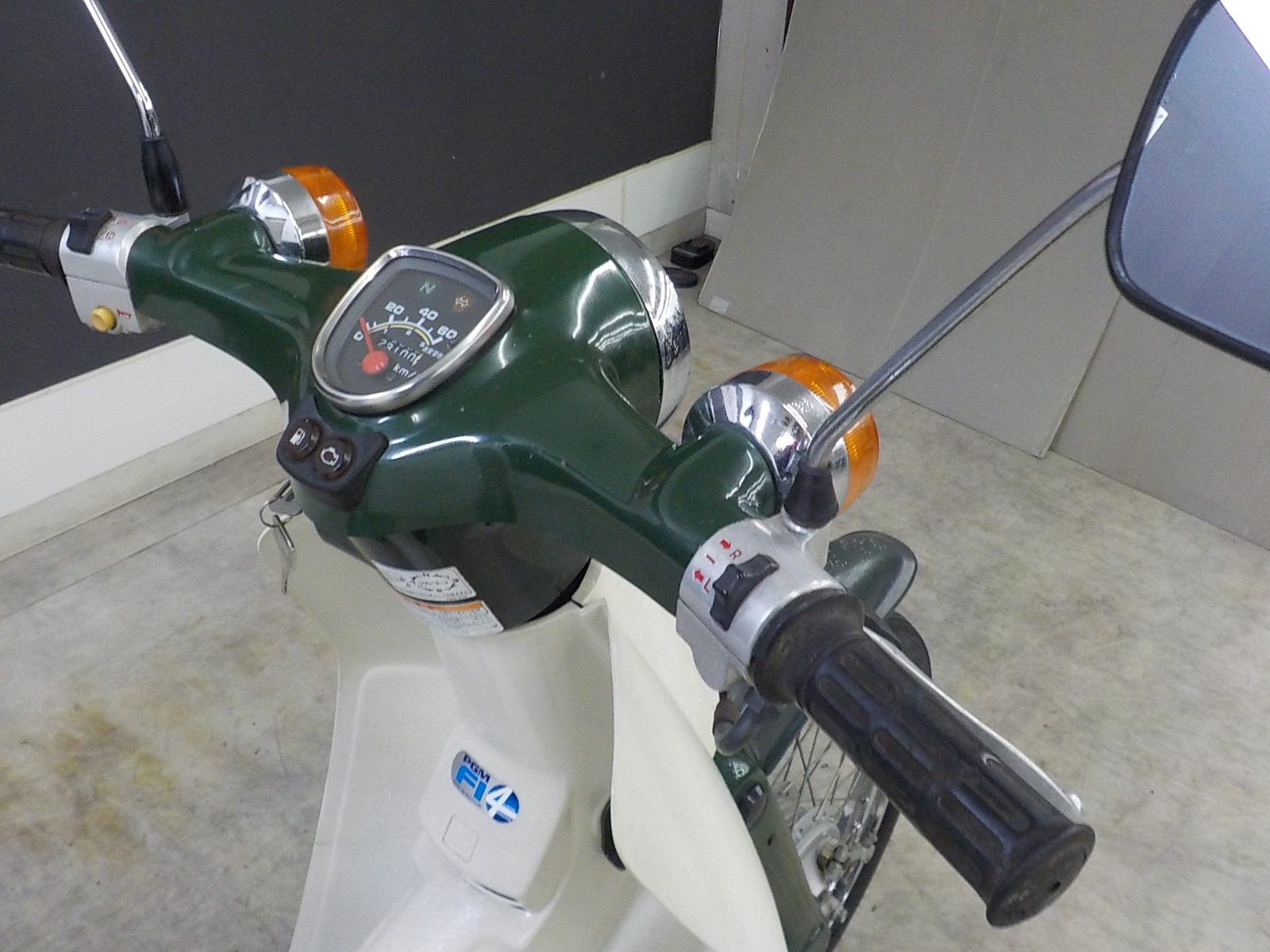 23130873.jpg?resize=600,450,ffffff