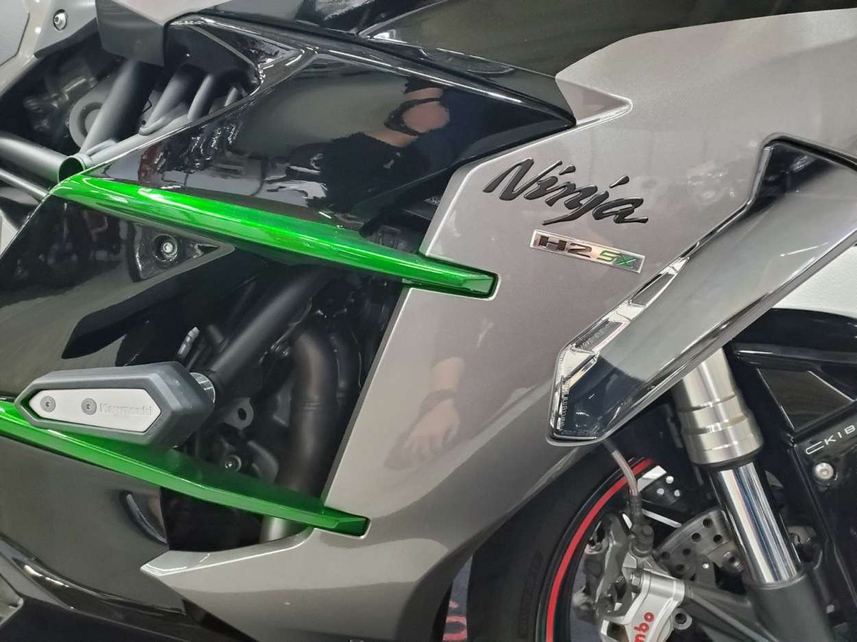 Hichan様の専用出品 yy専用出品 専用出品です 専用出品売約済商品 専用出品です。 専用zX