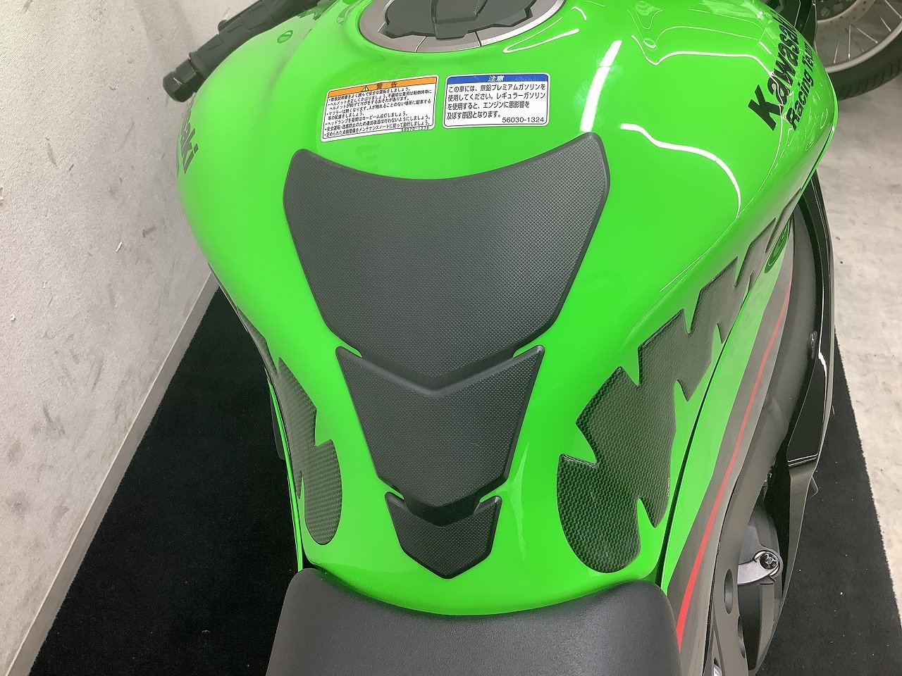 NINJA ZX-10R KRT Edition ワンオーナー・スライダー装備車両 | バイク
