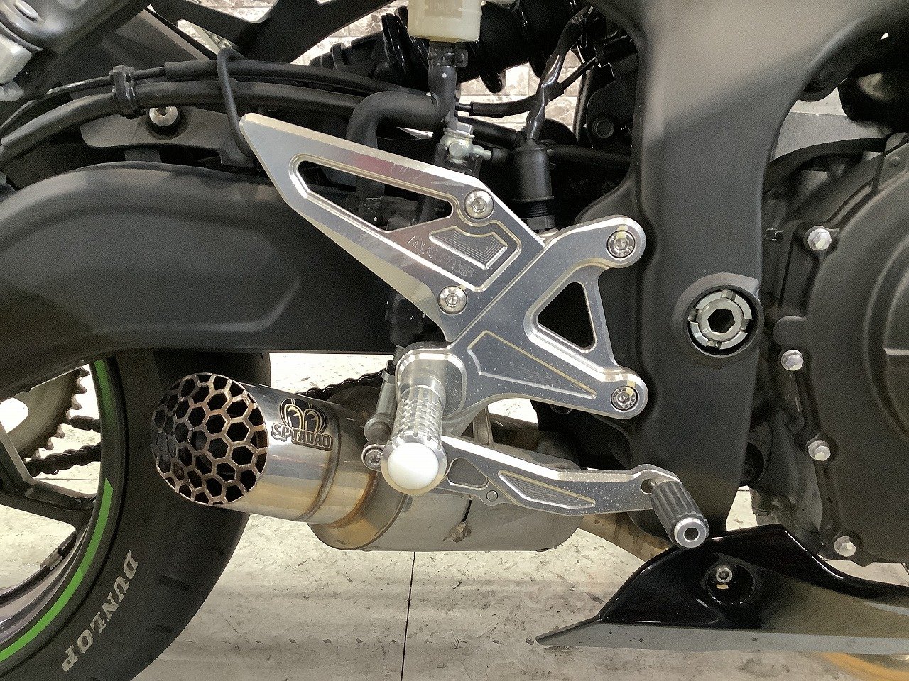 【専用】チャトラ25様 Ninja ZX-25R ドライブチェーンガード – A-TECH Online Shop