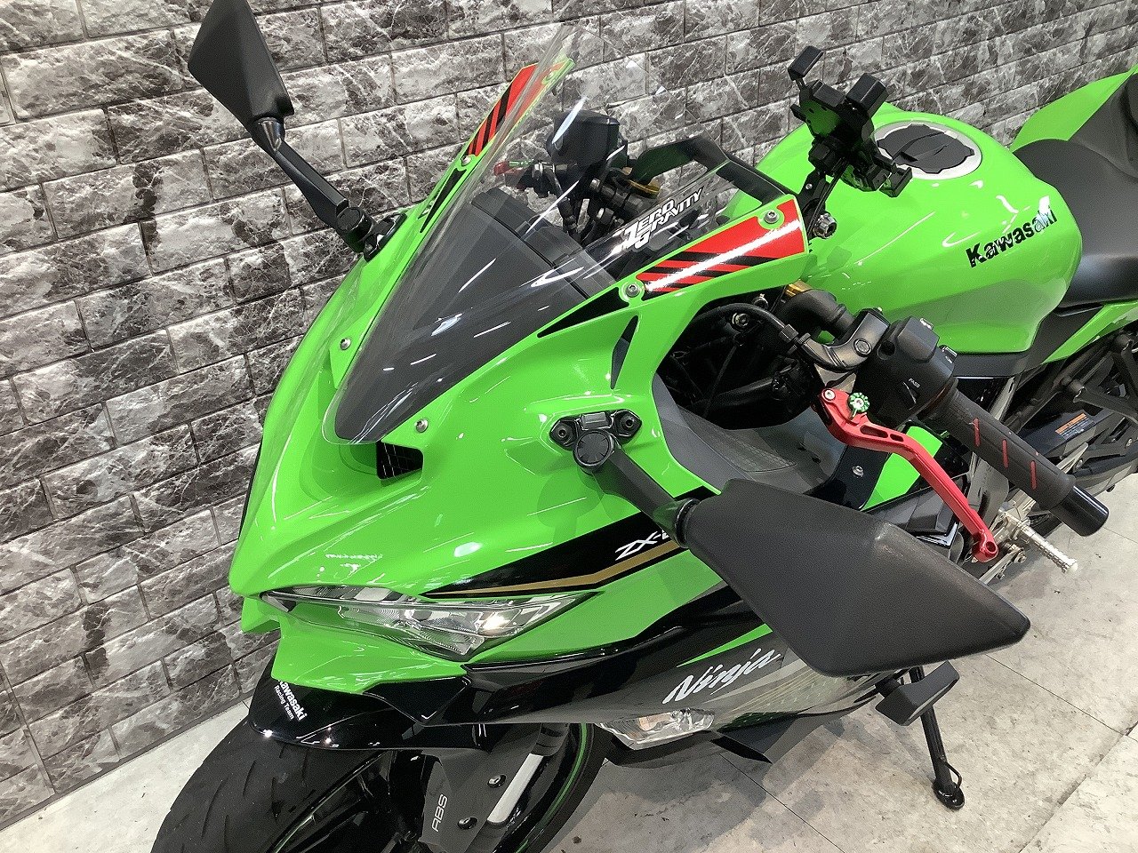 Ninja ZX-25R SP忠男サイレンサー AGRASバックステップ UKレバー