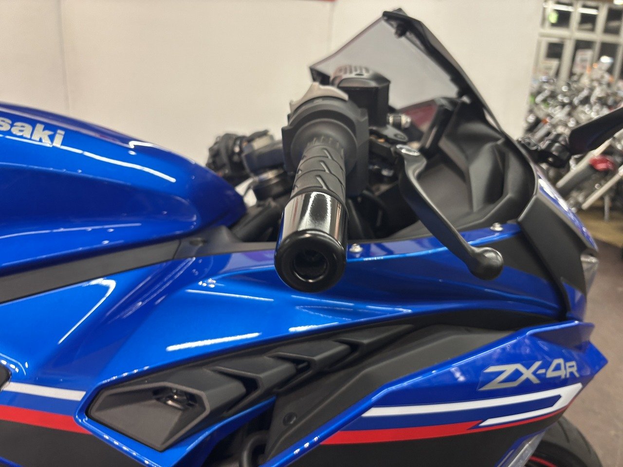 ZX－4R SE 2024年モデル クイックシフター標準装備