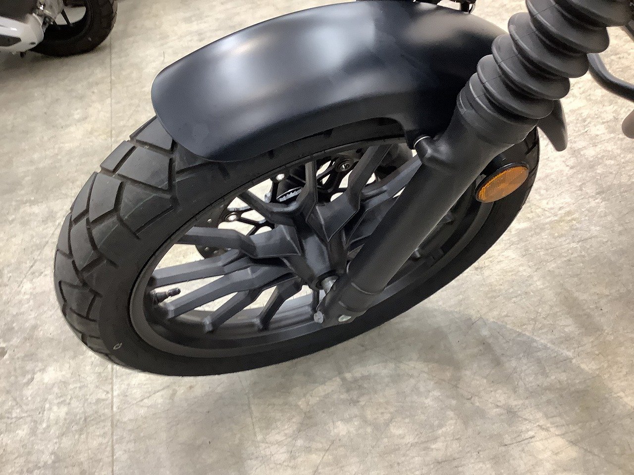 CL250純正タイヤセット 走行距離99キロ 送料無料 楽天市場】ホンダ CL250/500用 チューブレスタイヤ用ホイール キャスト