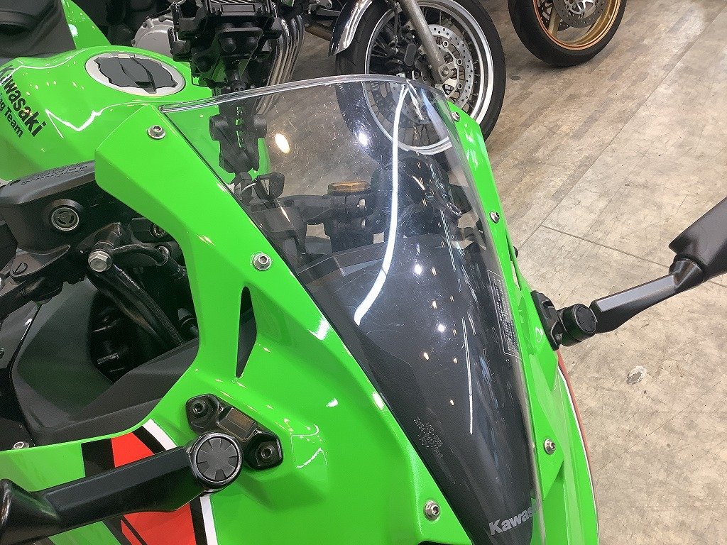 na〜❗️　購入可 Kaedear レーシングウィンドアーマー Ninja ZX-25R・ZX-4R専用