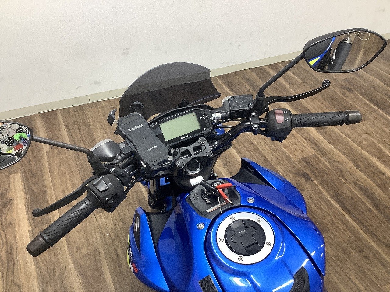 24215593.jpg?resize=600,450,ffffff