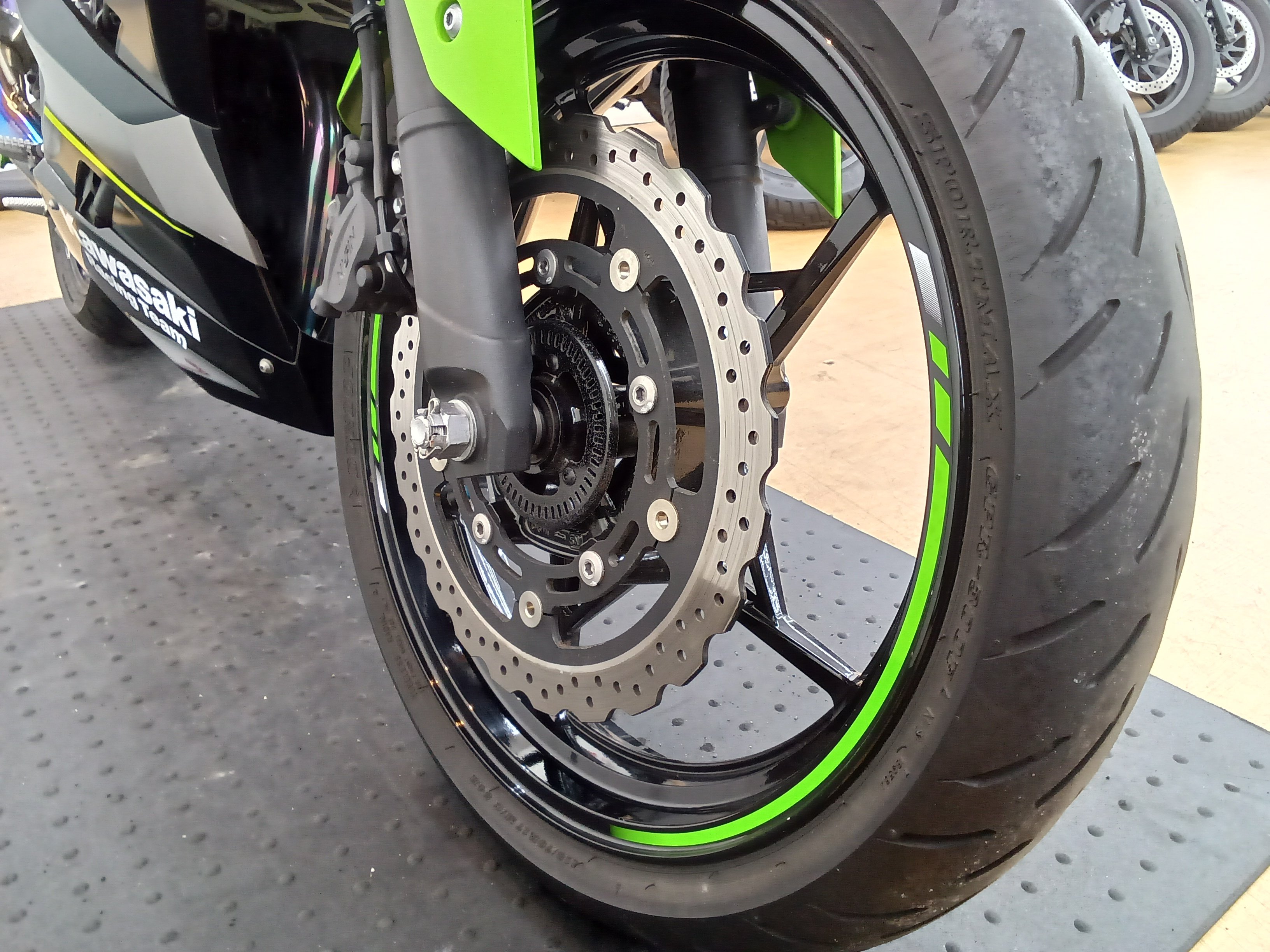 24502950.jpg?resize=600,450,ffffff