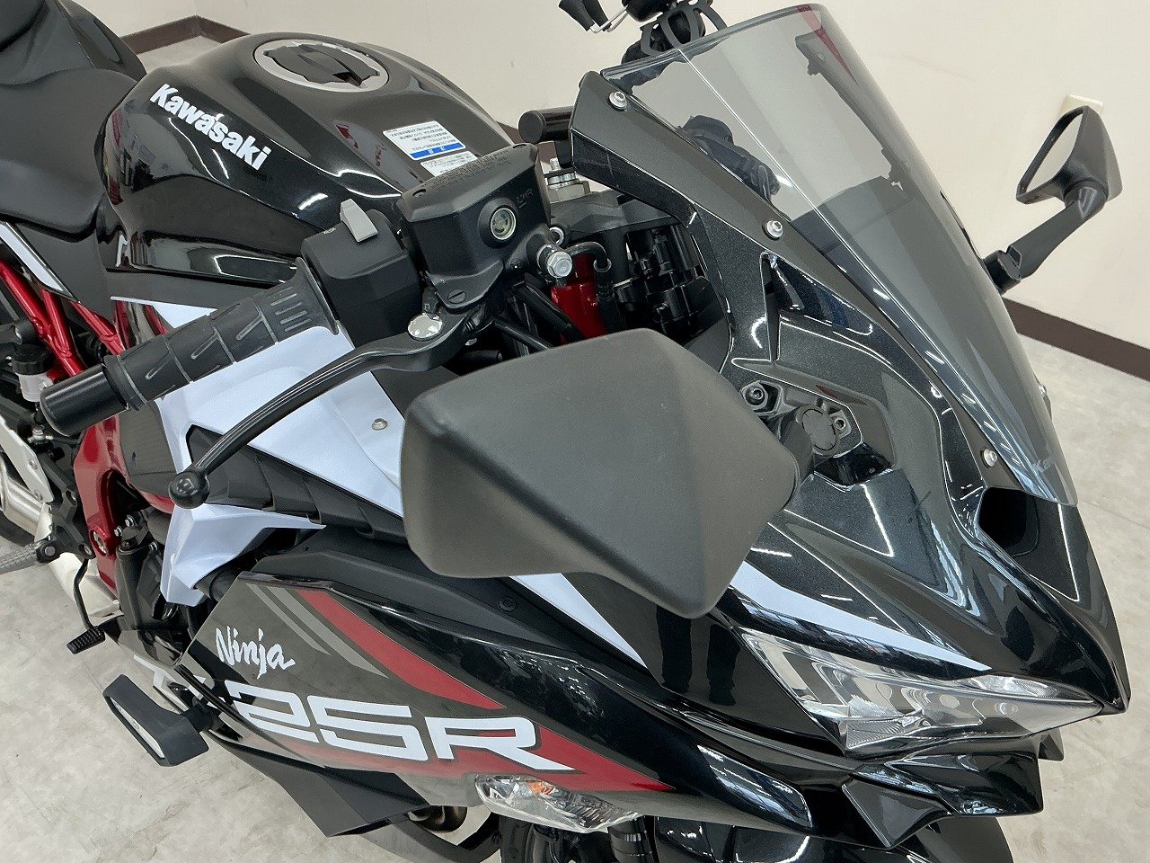 24724983.jpg?resize=600,450,ffffff