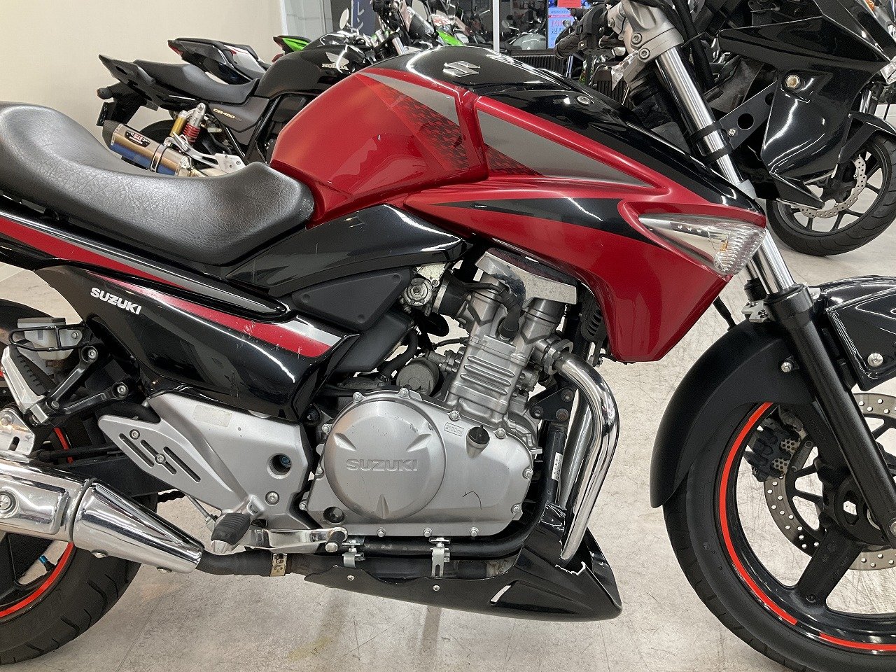 SUZUKI GSR250 黒 エンジン始動動画 自賠責保険で乗れます 半額配送キャンペーン 期間限定 現状渡し諸経費￥0 横浜 P-Yard スズキ、スポーツバイク「GSR250」を発表 【ニュース】 - webCG