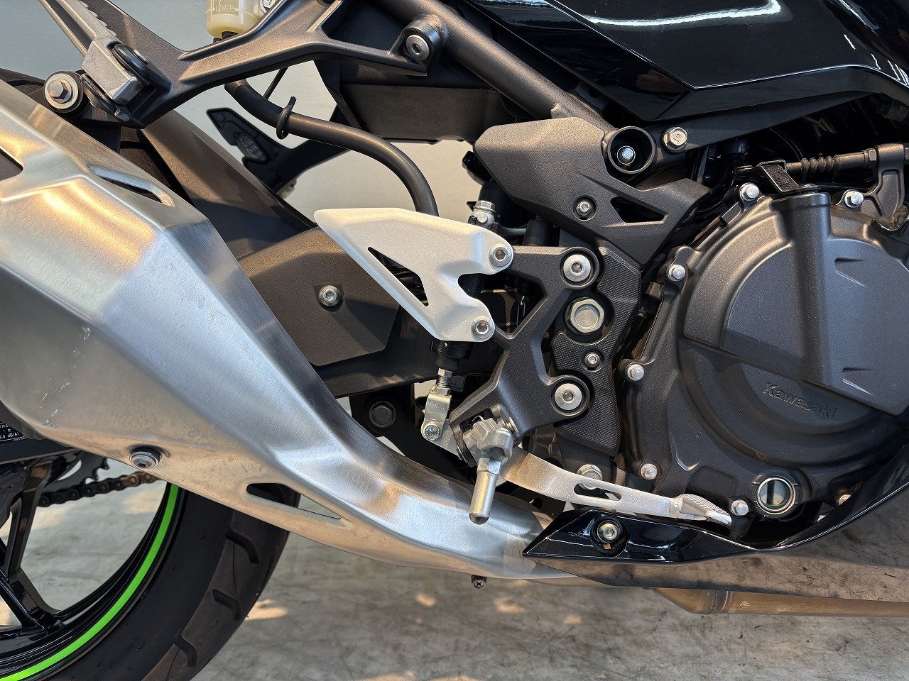 KAWASAKI KLX250 黒 スプリングキャンペーン 諸経費無し 消費者還元店 点検済み 当日渡し可 自賠責加入で乗れます 横浜 都筑 宮前 カワサキからパワフルで軽量なスーパーモト「KLX230SM」 が新登場