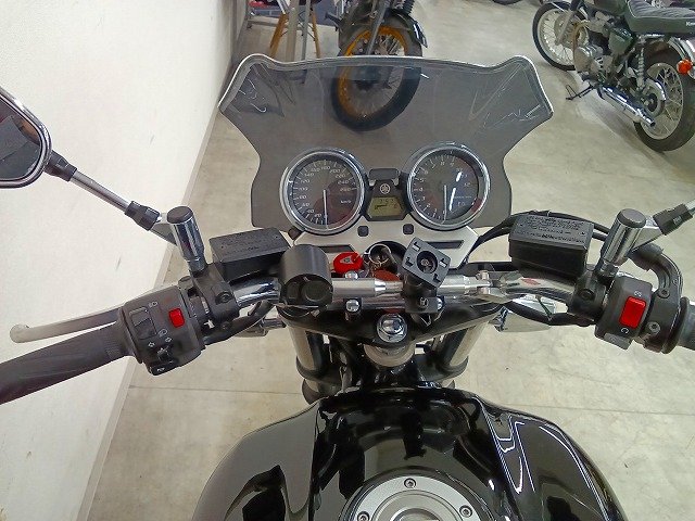 取引先決まりました。たくさんのお問い合わせありがとうごさいました。★XJR1300★ (RP01J) シルバー 走行約2.5万キロ 車検R3.2 25079972.jpg?resize=600,450,ffffff