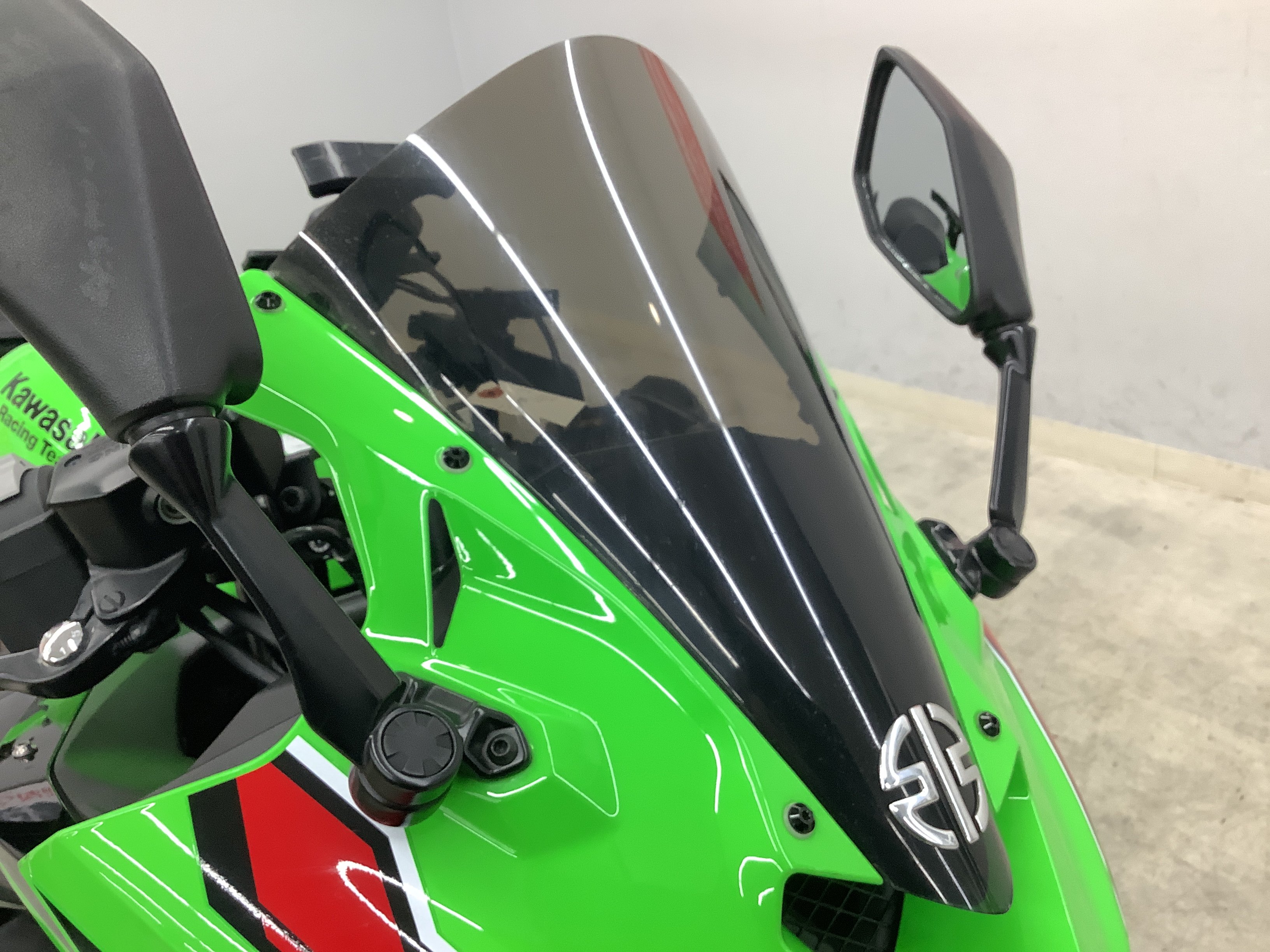 ♂品‼️納期1月中旬！ 2025年モデル「Ninja ZX-4R」シリーズ納期案内です！ [最新情報] | U