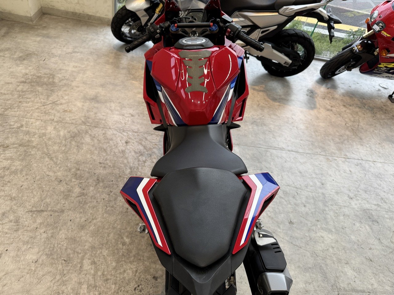 激アツ！期間限定！配送料金無料キャンペーン！★お支払総額13.8万円★ ホンダCBR250R CS250C 機関良好♪低走行！激安フルカウル250cc入荷！ 通勤通学に♪ツーリングにも♪関東圏内即日配送可能です！ 25100002.jpg?resize=600,450,ffffff