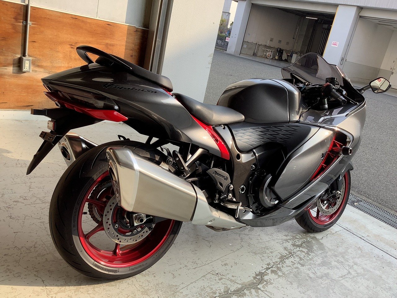 【商談中】4/11まで　GSX1300R　ハヤブサ　実働　エンジン調子良好　カスタム車両　車検長　下取り交換可能　 Yahoo!オークション - 3連休限定価格 GSX1300R ハヤブサ 逆車 Fi 動画