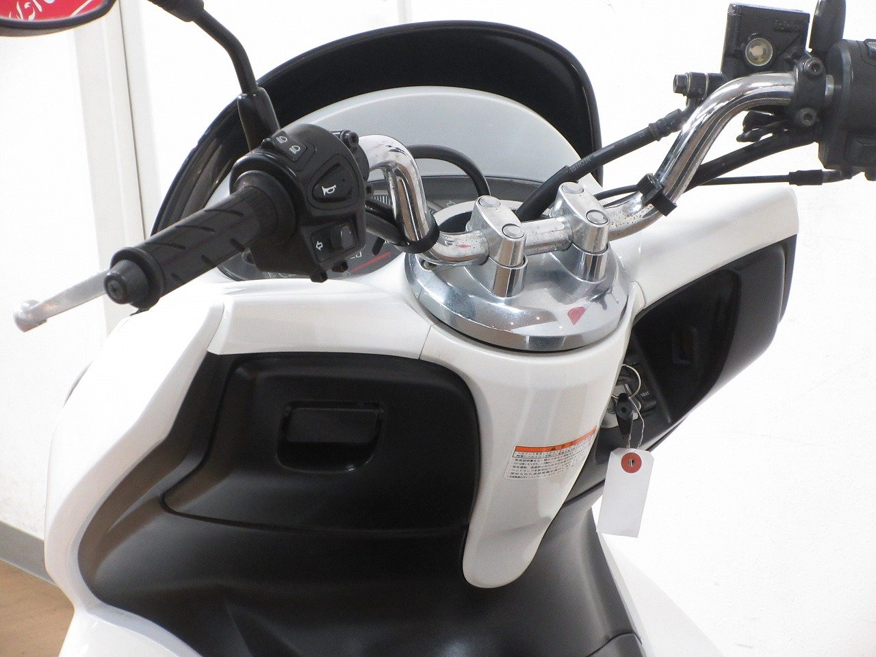 PCX125  JF28   登録、整備代込みの金額 ホンダ PCX125 JF28 ノーマル車 点検整備済み｜BIKE