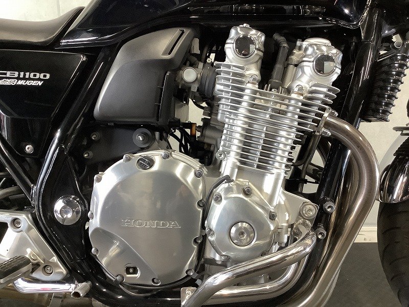 3065..原付バイク インジェクション 	49,800円 1Lで66km走る メット付安心水冷エンジン 始動、燃費良好　配送可 自走引き取りも可能 25206388.jpg?resize=600,450,ffffff
