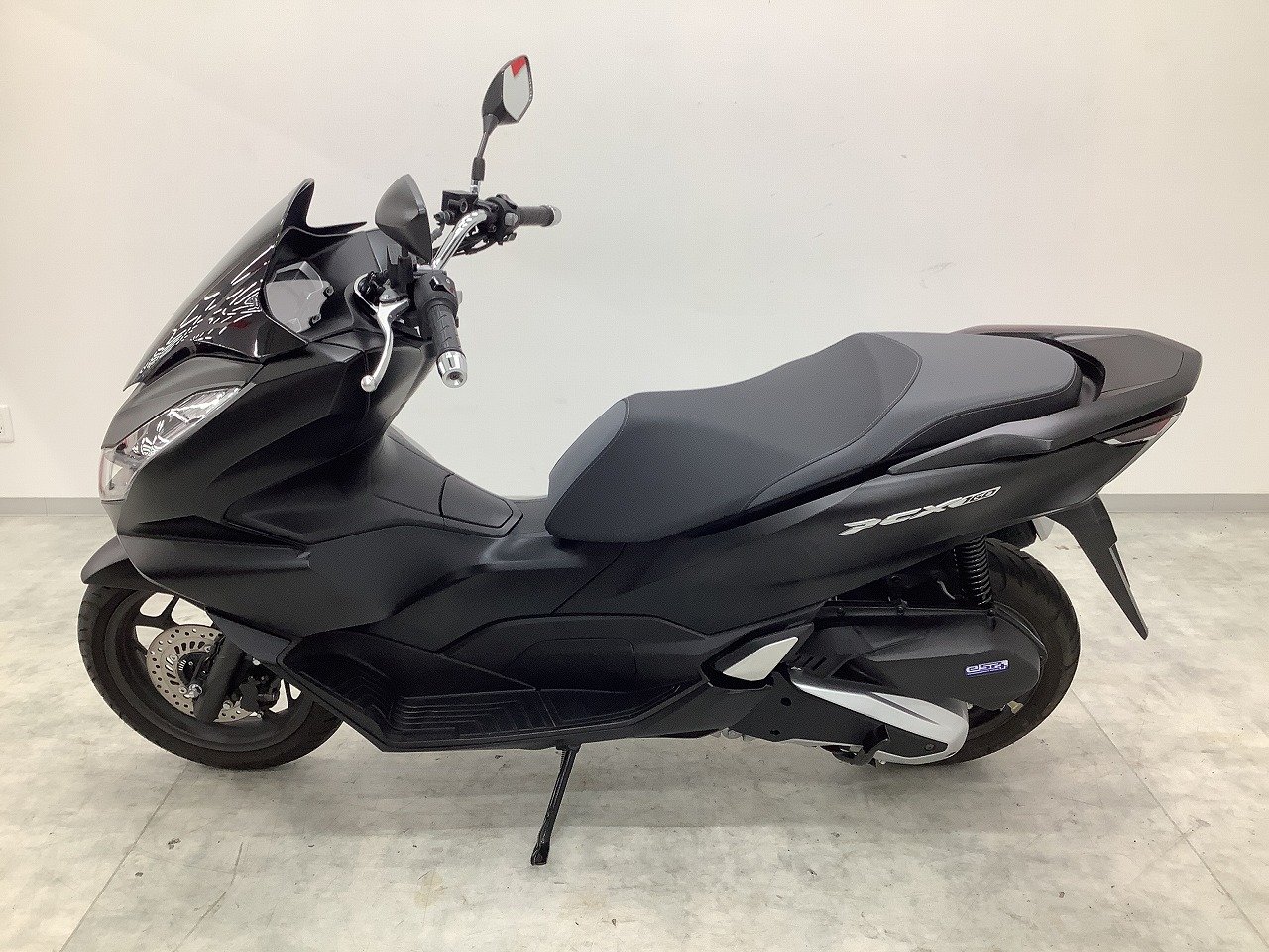 PCX125 jf81 自賠責9月まで　可能な限り値下げ応じます HONDA PCX125 JF81 – 4851 – 京都 中古バイク販売整備 バイクショップ