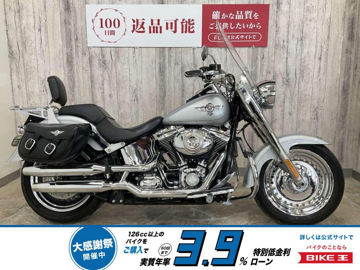 ＦＬＳＴＦ１５８０ファットボーイ　グリップヒーター　ウィンドシールド　ＬＥＤヘッドランプ　デタッチャブルシーシーバー　ウィンカー　エンジンガード　サドルバッグ！!