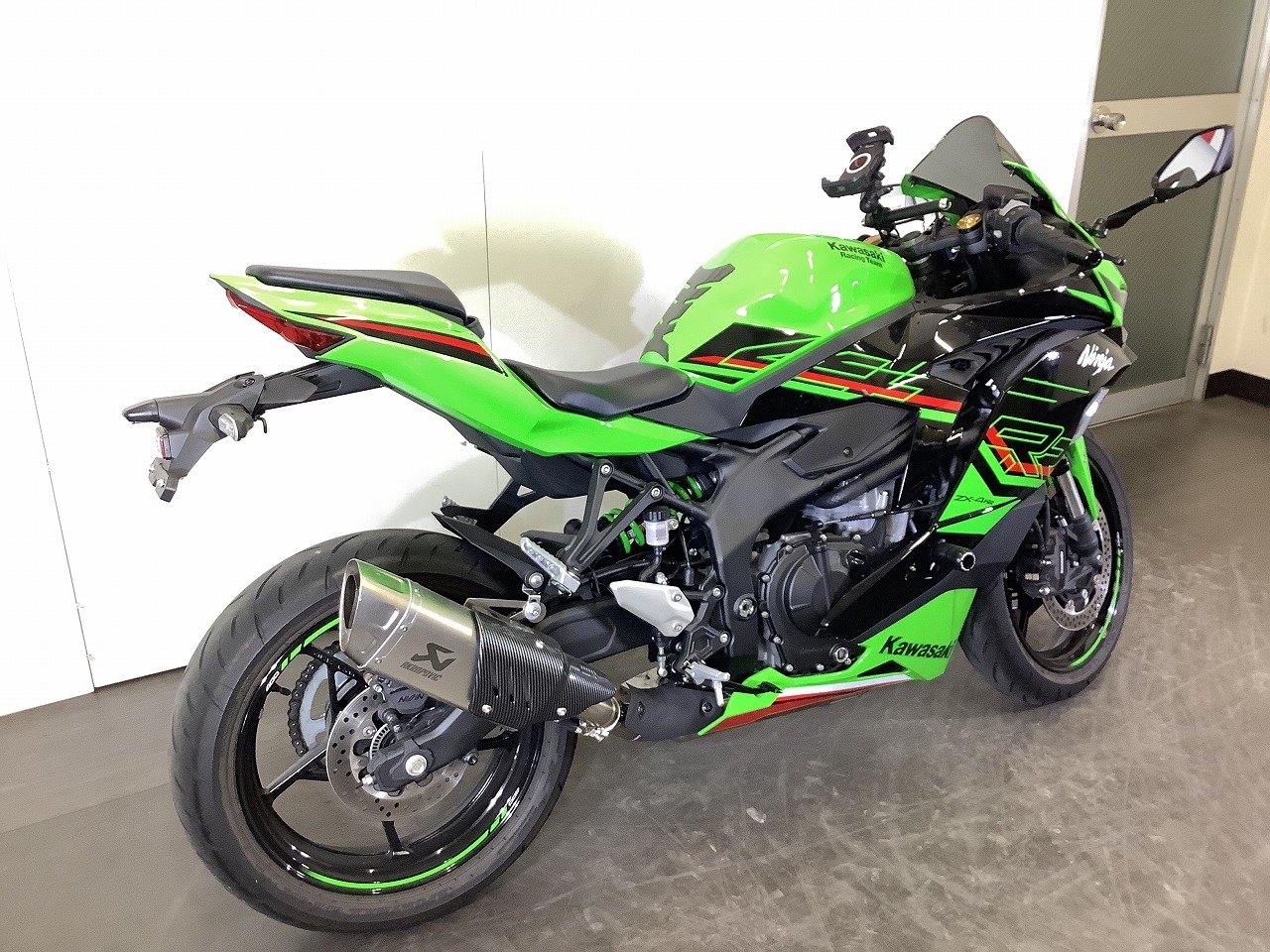 緑様 Ninja40周年記念のZXシリーズが続々登場｜ZXRカラーのアニバーサリー