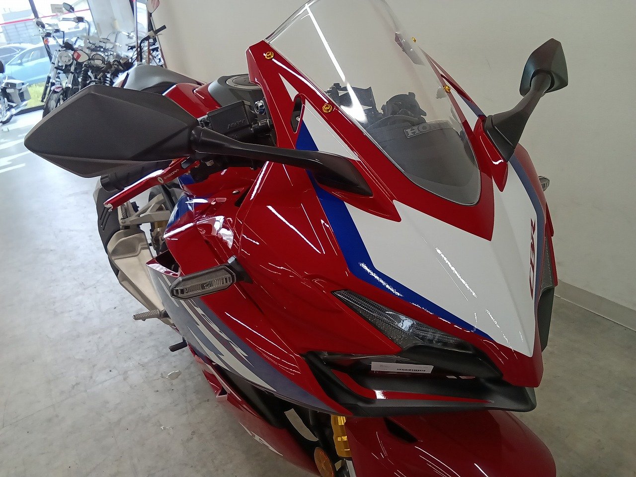 25505160.jpg?resize=600,450,ffffff