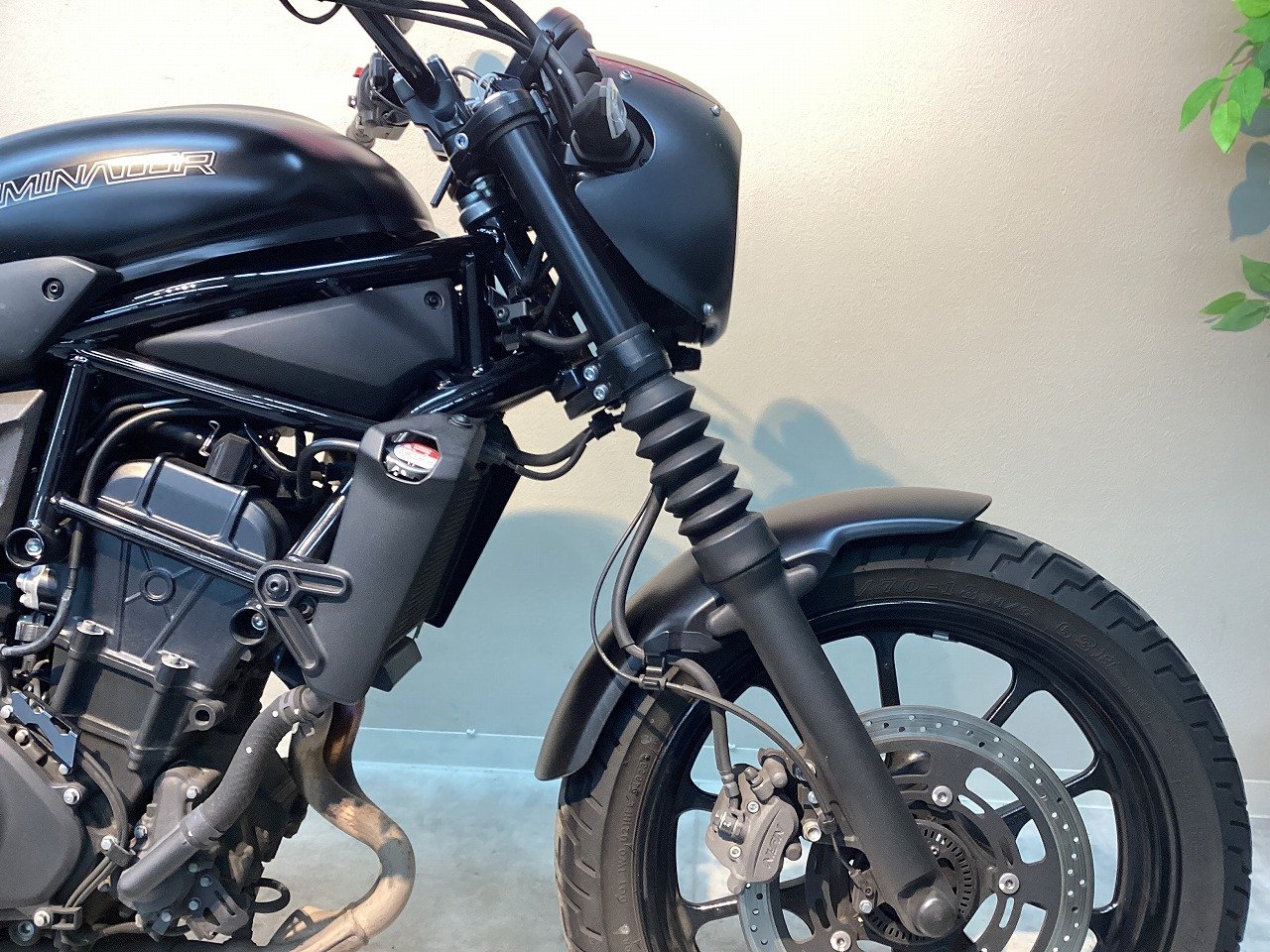 ★お支払い総額 9.2万円★ KYMCO レーシングキング カスタム多数！ 社外マフラー！シート！LED！高速乗れる！通勤通学にオススメ♪ 関東圏内即日配送可能です！ Racing King 180Fi レビュー】ノーマルでも速い、台湾のスポーツ
