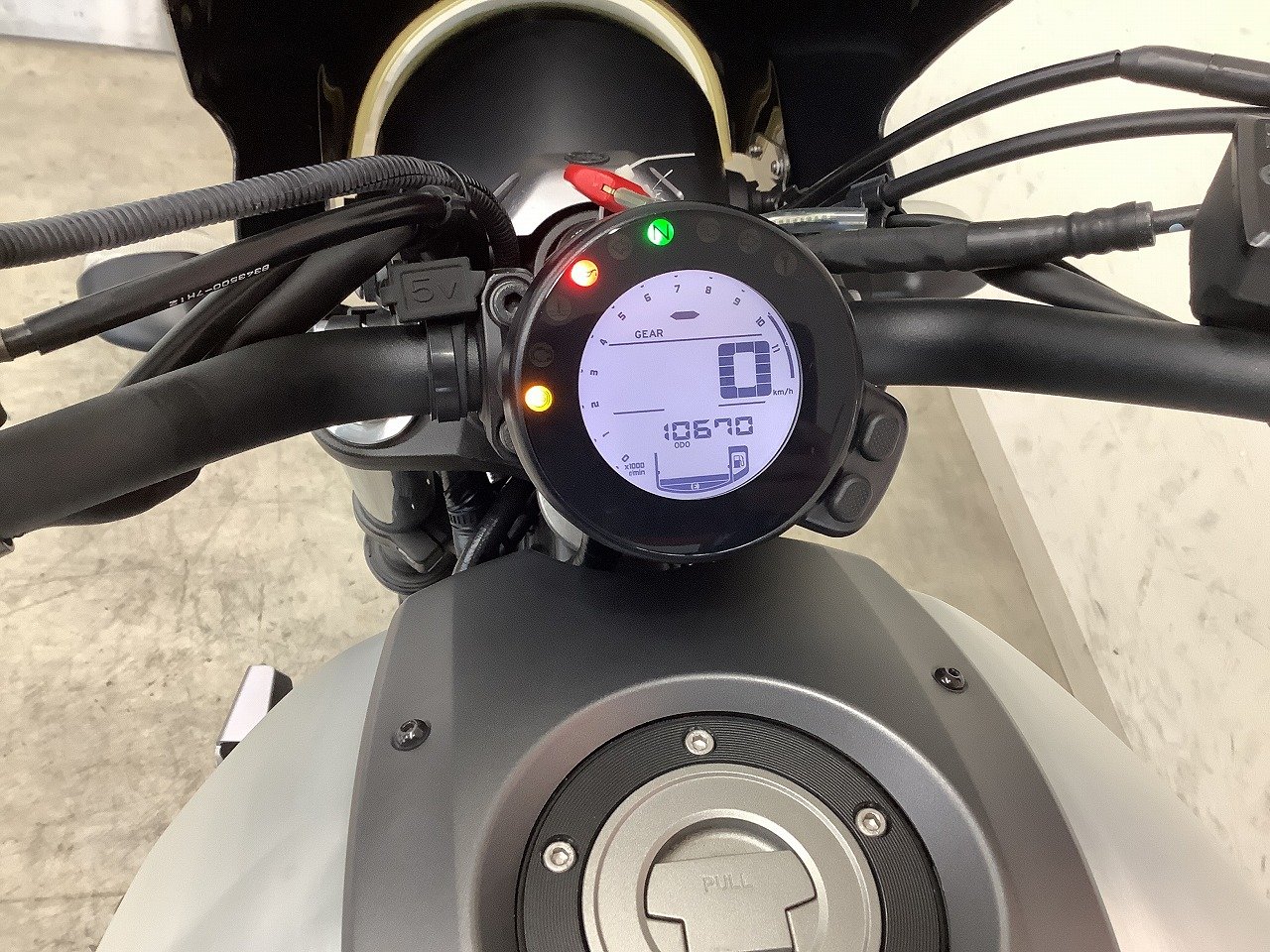 早い者勝ち Zzr250書類完備 機関好調距離14000キロ etc グリップヒーター規制前40馬力 カワサキ Ninja ZX－4R SE エンジンスライダー