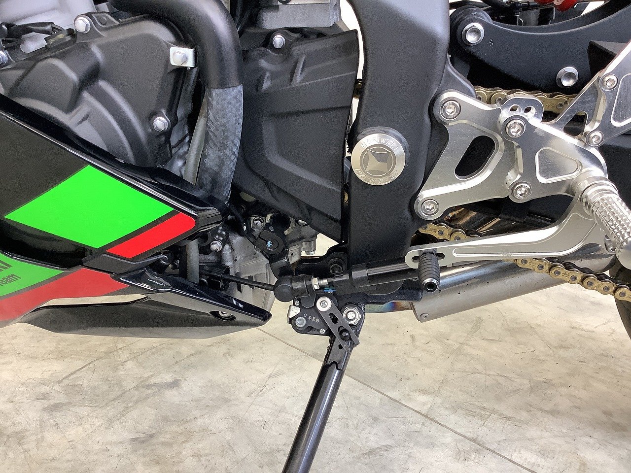 シャリー　エンジン無し　値下げ可能 シャリー 6V CF50-3023xxx の エンジン *1716256292 中古 : バイク