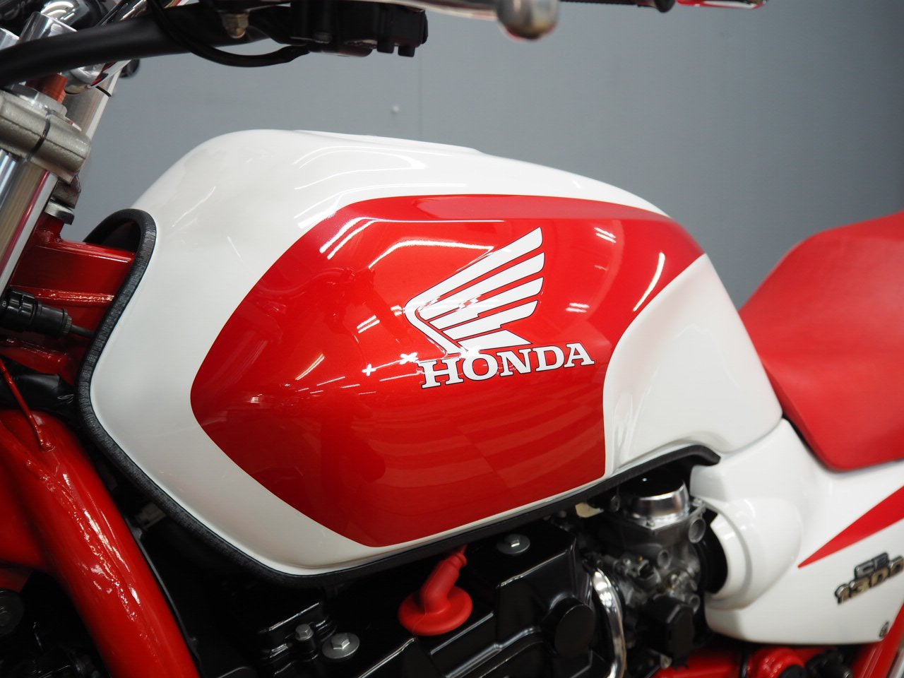 HONDA バイク用カウル ホワイト/レッド 25820493.jpg?resize=600,450,ffffff