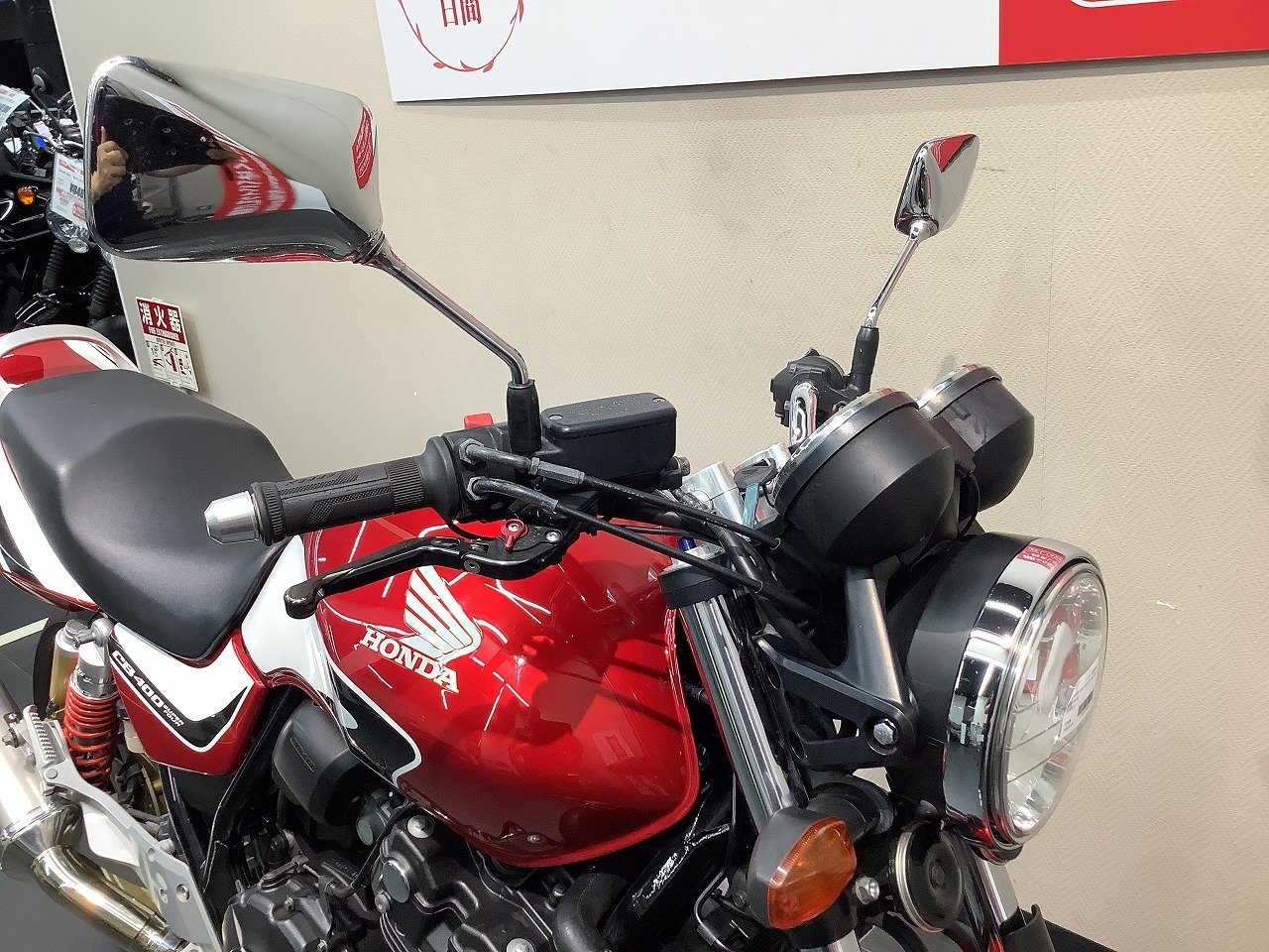 専用出品　ジモモ様　HONDA タンク 赤/白/黒 26640258.jpg?resize=600,450,ffffff
