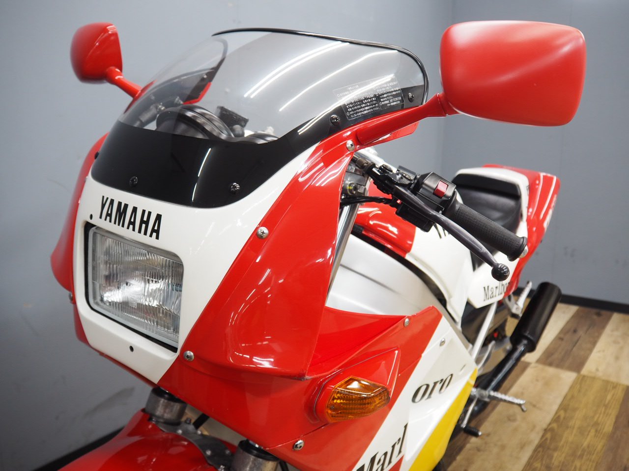 YAMAHA TZR250 2AW マルボロ特別仕様車 シングルシートカウル装備
