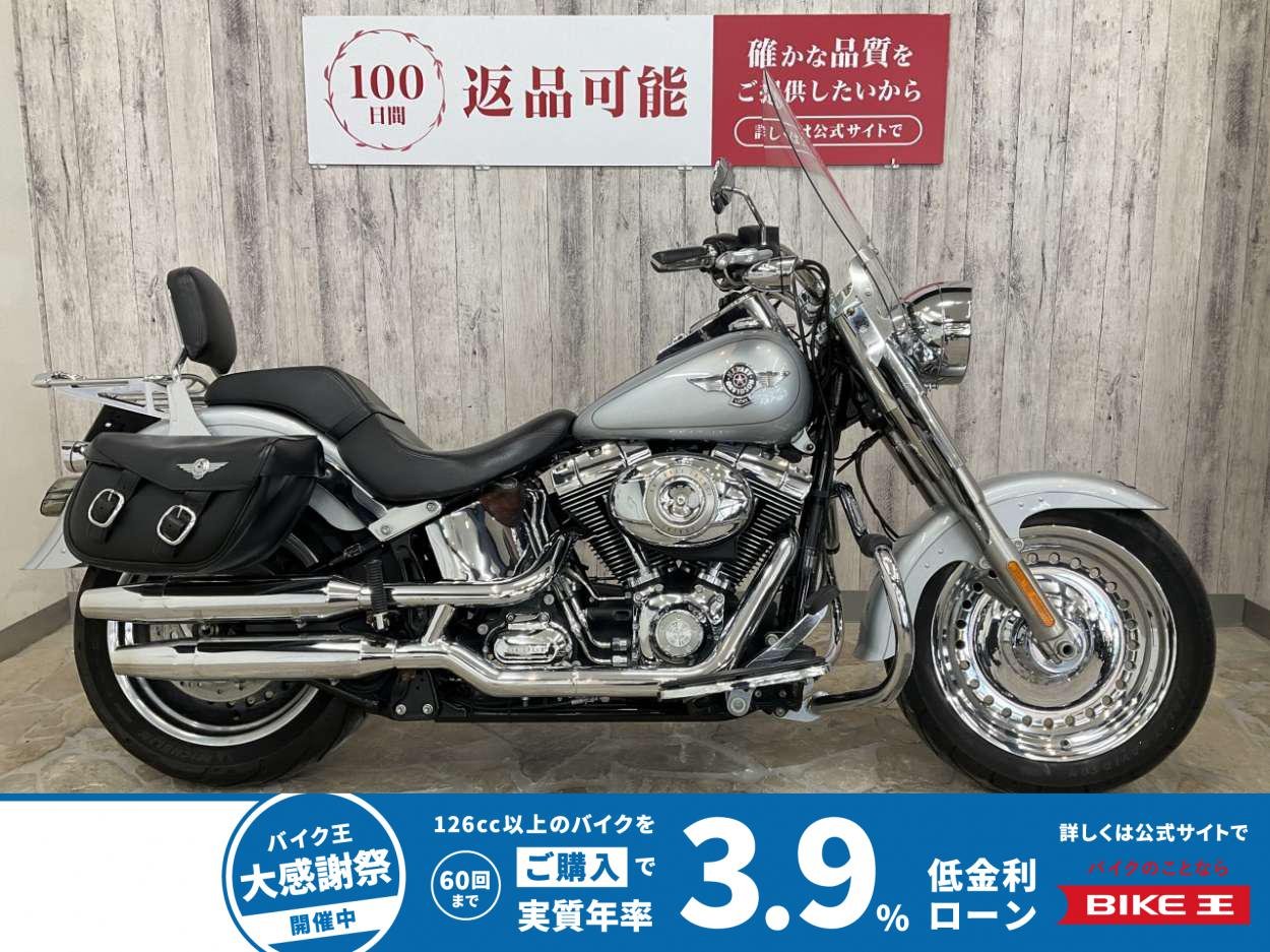 ＦＬＳＴＦ１５８０ファットボーイ　グリップヒーター　ウィンドシールド　ＬＥＤヘッドランプ　デタッチャブルシーシーバー　ウィンカー　エンジンガード　サドルバッグ