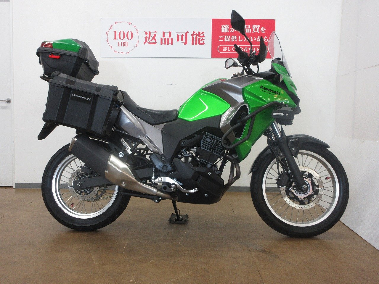 Versys-X 250（ベルシス）／ABS＆ETC標準装備／フルパニア装備／フォグランプ＆エンジンガード装備／ナックルガード／グリップヒーター装備