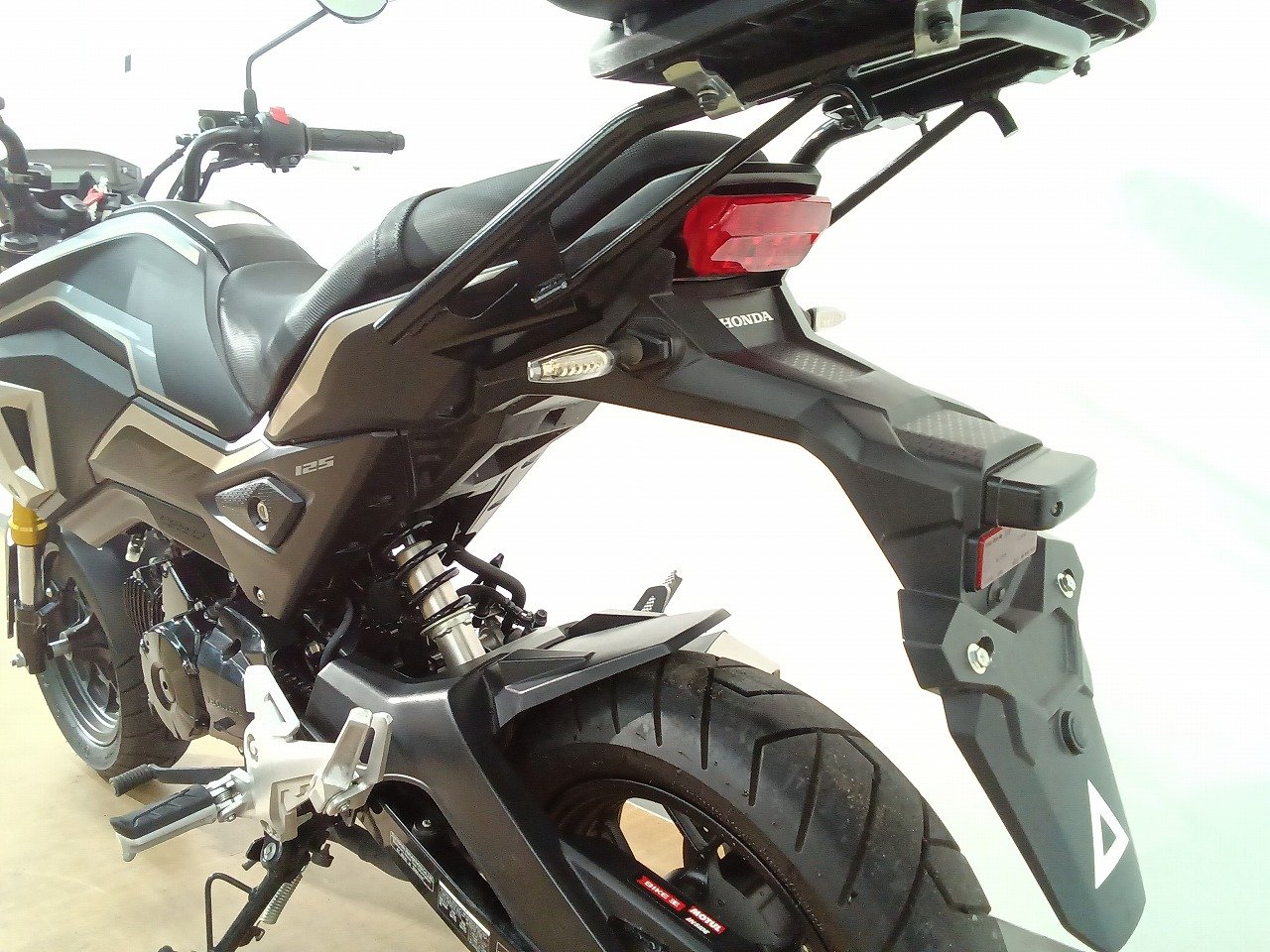＠*い様 グロムjc75 SHADリアキャリア HONDA GROM（グロム）／JC75型／リアキャリア＆トップケース装備／USB
